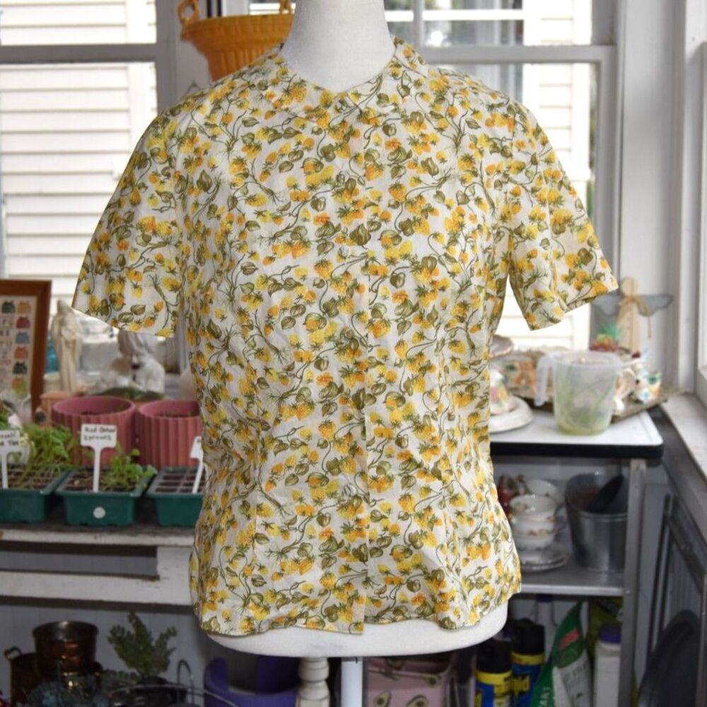 Vintage 60s Yellow Berry Print Blouse McMullen Cottagecore Peter Pan Collar S M
